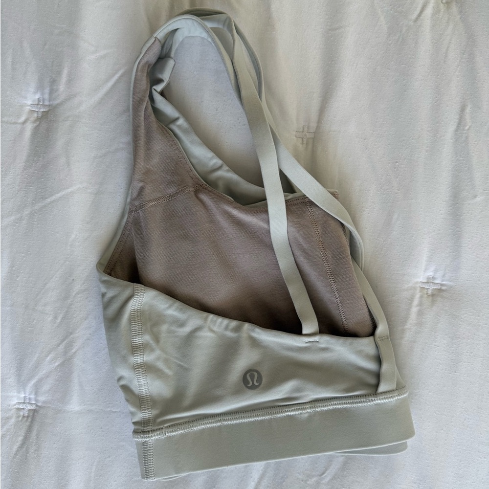Lululemon Energy Bra in White Size 10